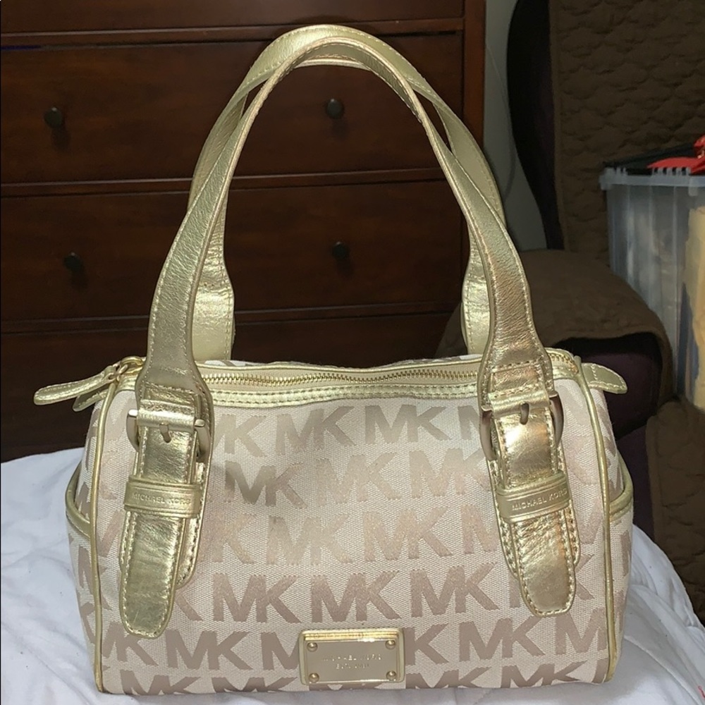 👜 Micheal Kors Handbag Nude/Golden Metallic 👜